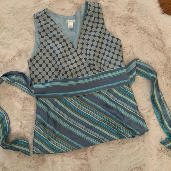 Old Navy 100% Silk Top with back ties - Picture 4 of 9